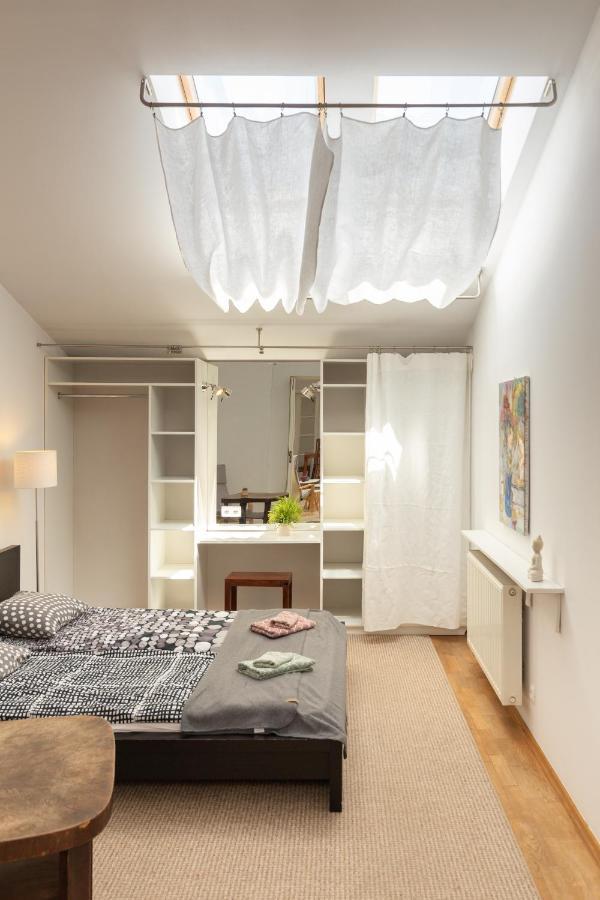 Апартаменты Pearl Loft In The Center Of Краков Экстерьер фото